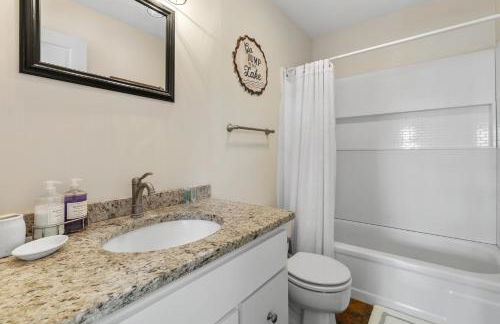 Tranquility Bay Getaway by Simple Life Rentals - Foto 11