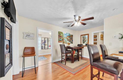 Charming Coastal Retreat in Bay St Louis home - Photo 6