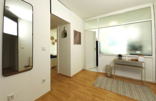 6 Bed Apartment For Work Crews - Foto 18