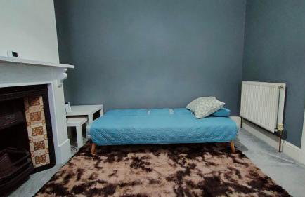 Comfortable Home Away From Home - Photo 10