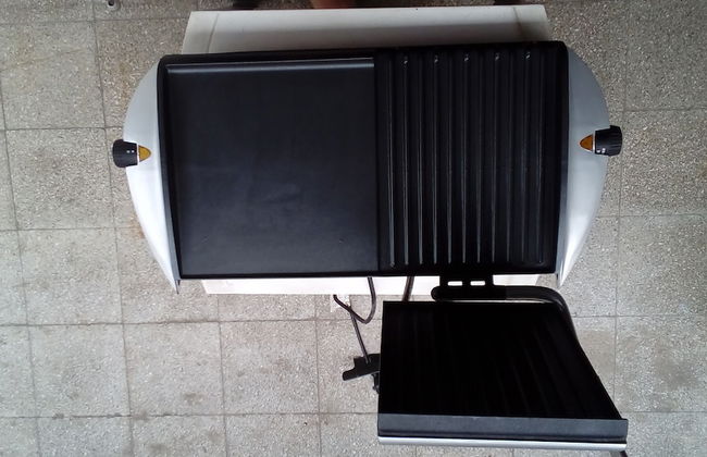 Room in Guest Room - Negotiating Men: Special Guest Artists - Foto 22