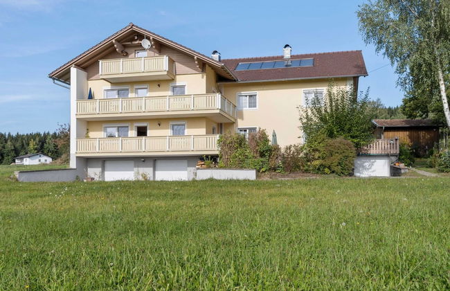 Sunny, Modern Furnished Apartment Your Favourite Place to Relax - Photo 1