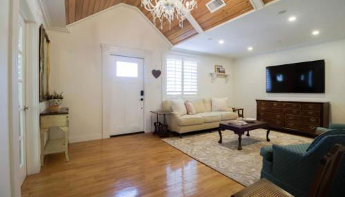 NEW Hugh St Hideaway with Pool - Foto 5