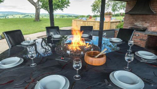 Broad Meadows Farmhouse 12 Guests - Foto 2