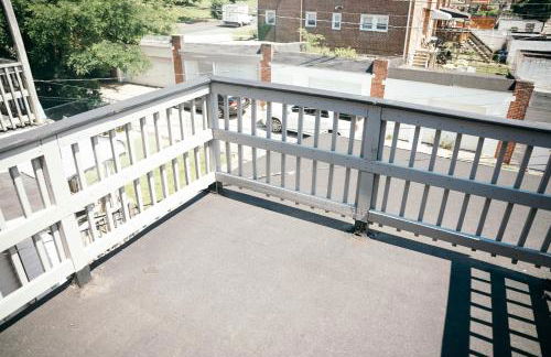 Charm City Luxury 4 Bedroom Brick Home - Foto 63