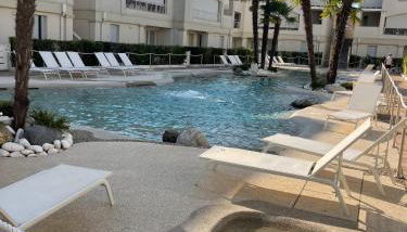 Le Village Tropezien - Foto 1