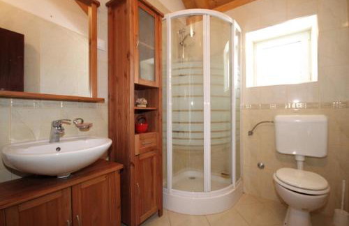 Apartments with a parking space Podspilje, Vis - 8915 - Foto 12