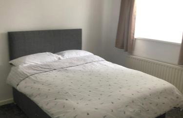 Normanby Raybould house - Photo 9