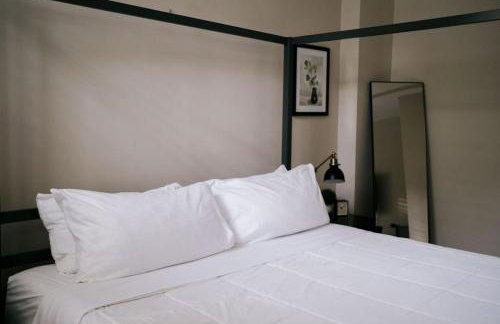 Top 1 Rated 4BR Lincoln Park House - King Bed - Photo 23