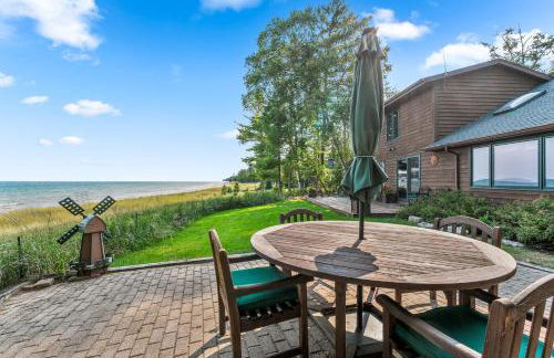 Lily Bay Lodge by Simple Life Rentals - Photo 22