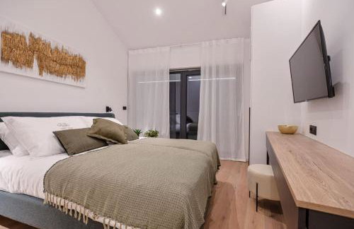 Luxury Villa Ante with pool - Photo 24