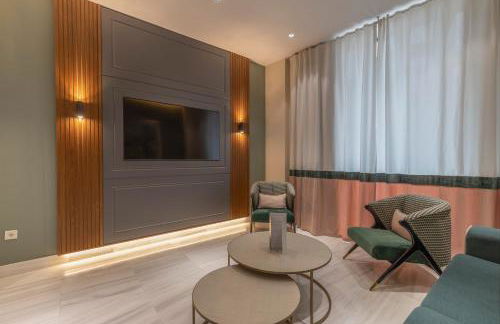 BiBo Suites Real Chancilleria - Photo 71