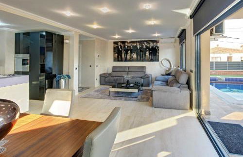 VILLA RIOJA with pool & mountain and sea view, ONLY FAMILYS - Foto 14