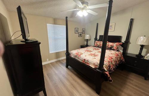 Death Valley PrairieFire 3bd 2ba Home w Kitchen - Foto 9