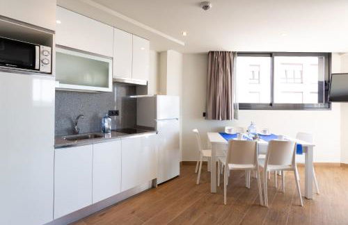 Apartamentos Playa De Los Barcos - Foto 5