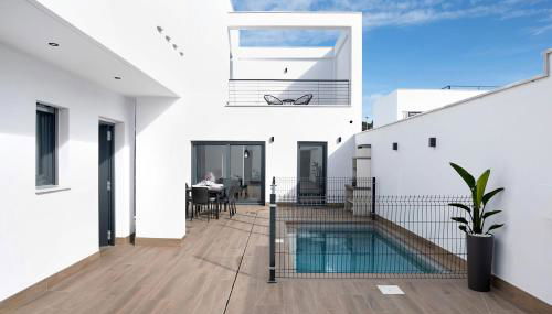 Adosado Marol solo familias - Foto 1