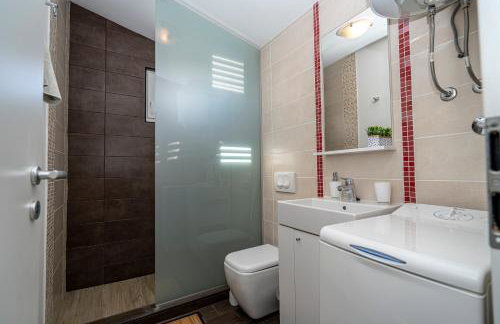 Seaview & Balcony Apartment PETRA - Foto 28