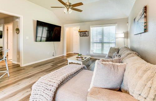 9 Mi to College Station Dog-Friendly Home with Yard - Foto 5