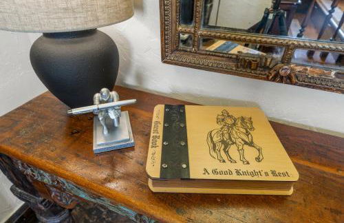 Castle Stay by Gathering Place Hot Tub & Fire Pit - Foto 61