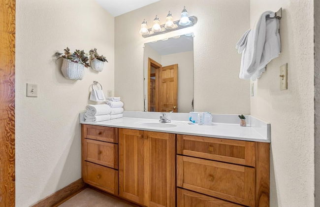 Poplar Point Condo Unit 12B - Two Bedroom Condo - Foto 18