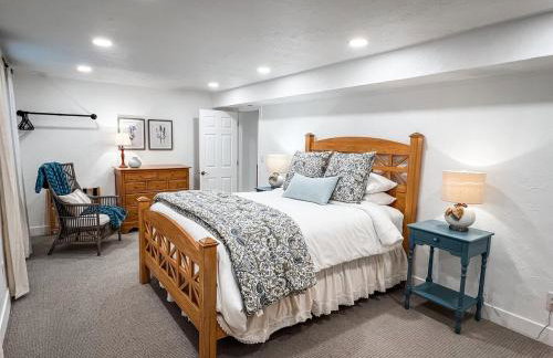 Bright & Cozy Basement Retreat - Foto 16