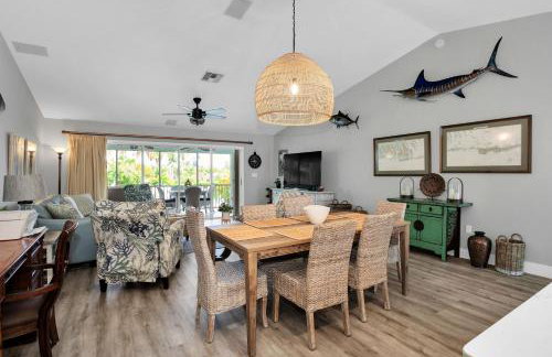 Waterfront Luxury Home With Pool And Boat Dock 3 Bedroom Home by RedAwning - Foto 31