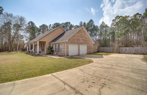 Explore Gulf Coast and Beyond! Home with Yard and Games - Foto 35