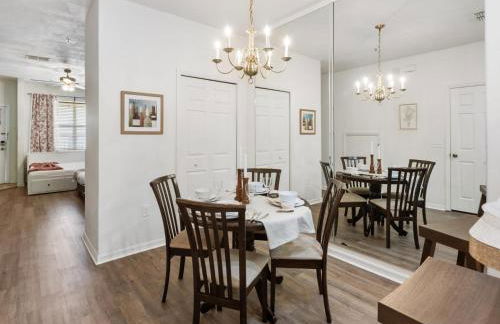 Convenient & Inviting - Fully-Equipped 2BD Condo - Foto 19