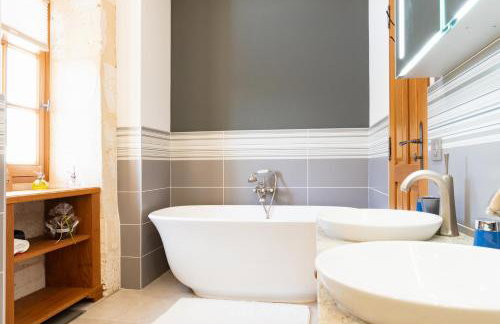 Château LA ROBERTERIE logement entier proche Saint Emilion - Foto 9