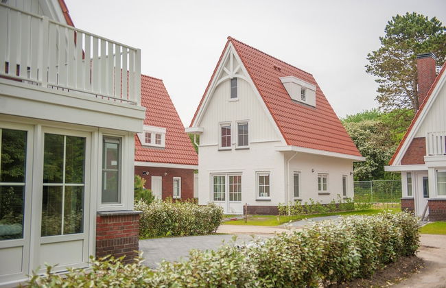 Luxurious, Stately Villa With Washing Machine, on a Holiday Park, Beach at 1 km - Photo 18