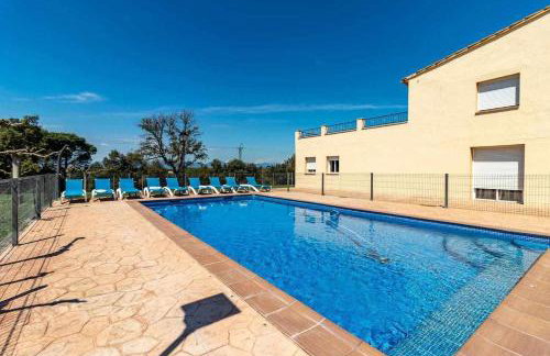 Can Bugantó - amplia casa con piscina y jardín - Foto 1