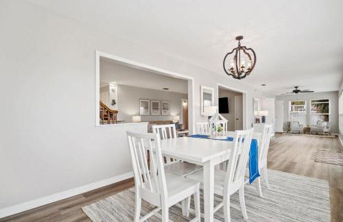 Spacious Audubon Home in Colony Cove w Water Views - Foto 7