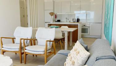 Seafront Apartment in Quarteira - Foto 2