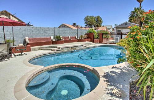 Saltwater Pool and Fire Pit Glendale Family Getaway - Foto 1