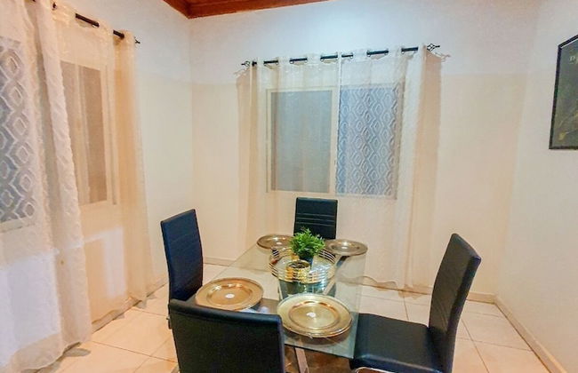 The Retreat Emerald Apartments Close to the Beach - Photo 19