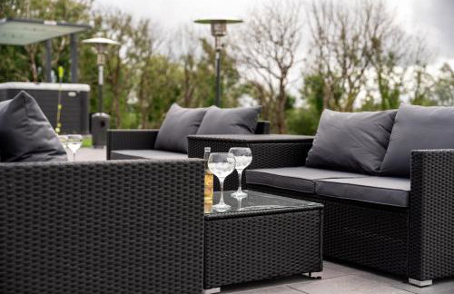 Escape Ordinary at Lily's Pad - Foto 28