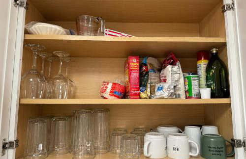 Next to Expo, 5 beds, Hot-tub, corn hole, pets! - Foto 53