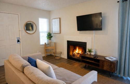 King Bed * Down Town * Comfortable Studio Apt. - Foto 9