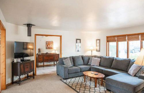 Lake Orchard View- 8 BR with Lake Access and Fire Pit - Foto 13