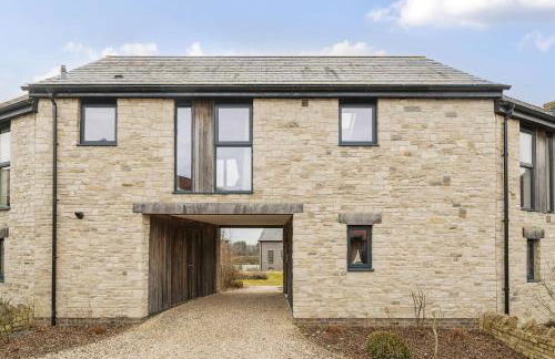 Swan Cottage - Photo 1