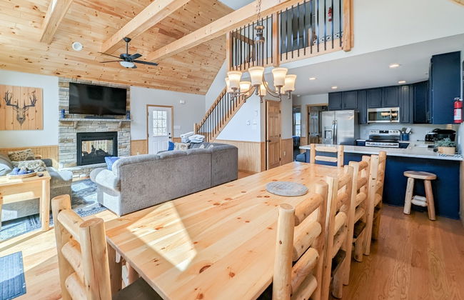 Bluejay Getaway by Avantstay Walk to Lake 7bdr Hot Tub Pool Table - Foto 13