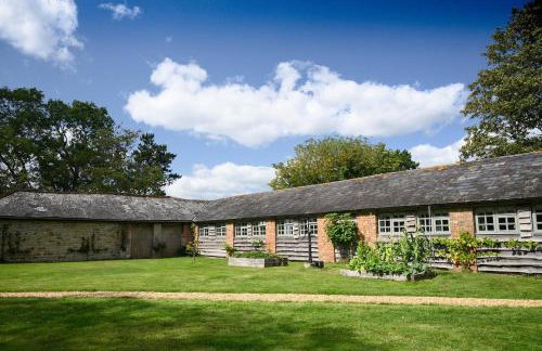 The Barn House - Swimming Pond,Jacuzzi,Chicks! - Foto 20