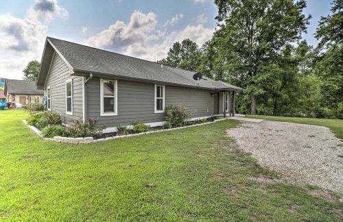 Mountain Home Cottage with Deck on White River! - Foto 29