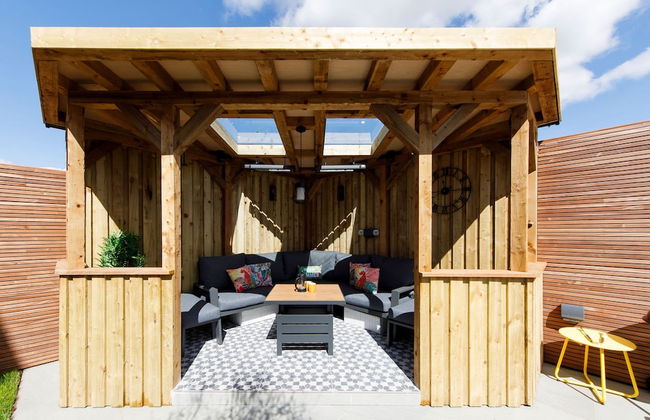 Coastal Retreat for 6 Close to Beaches - Photo 62