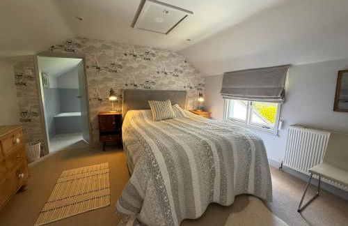 Tranquil Seaside Cottage by NewFo - Photo 52