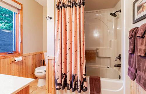 Dog Friendly Leech Lake Home w Perfect Beach Garage Boat Lift - Foto 46