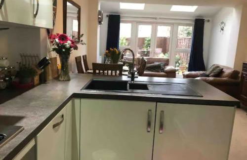 4 bedroom house in seaside town - Foto 3