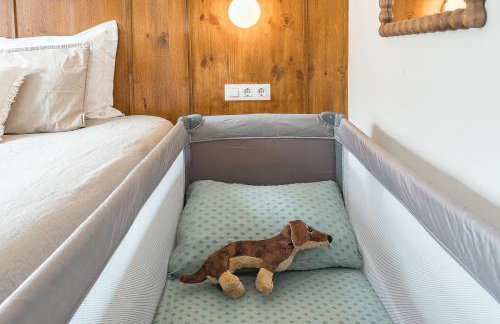 Barcelona Stadium Luxury Apartment - Photo 25