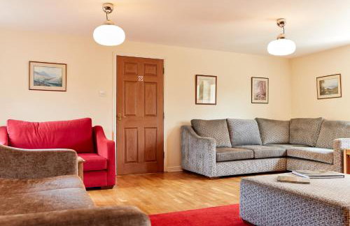 Finest Retreats - Meadow View - Photo 9