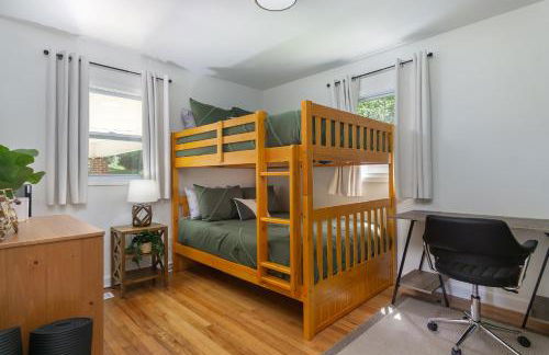 Nomad Retreat Pet-Friendly, Hot Tub & Mountain View - Foto 16